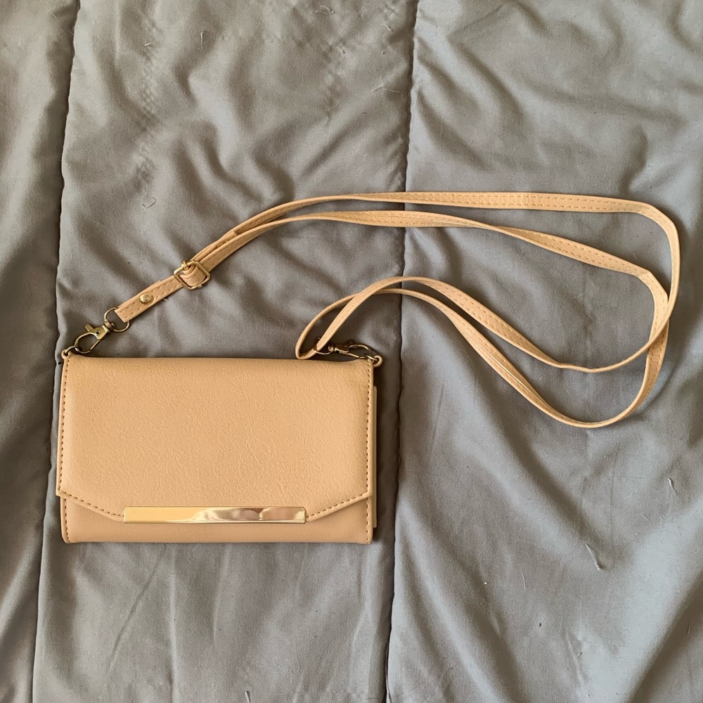 NEW Créame Faux Leather Purse